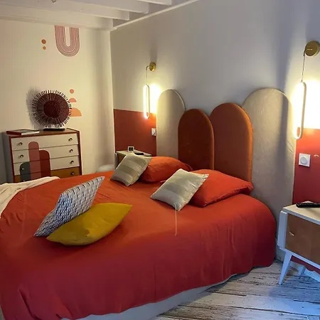 Сasa de vacaciones Maison Au Calme Dans Les Bois A 500m De La *