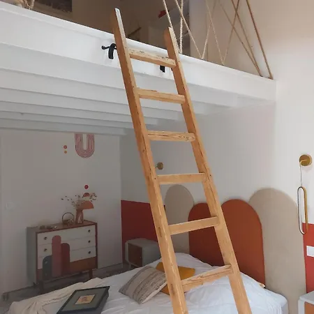 Сasa de vacaciones Maison Au Calme Dans Les Bois A 500m De La *