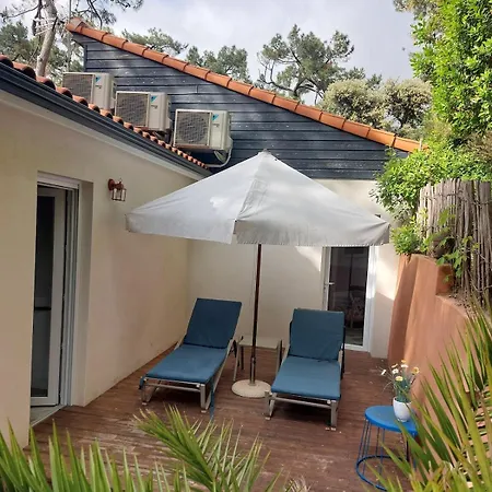 Maison Au Calme Dans Les Bois A 500m De La *