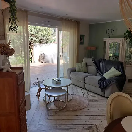 Maison Au Calme Dans Les Bois A 500m De La * Meschers-sur-Gironde